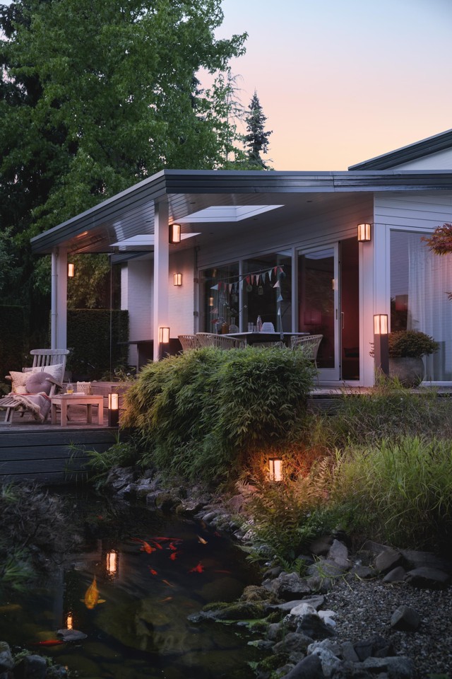 Philips Hue - Impress Large Wall LanternOutdoor - White & Color Ambiance