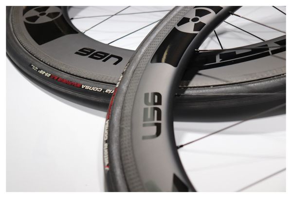 PAIRE DE ROUE DE ROUTE MAKADAMM STARK U56 DISC PREMIUM À PNEUS - 1596GR LA PAIRE