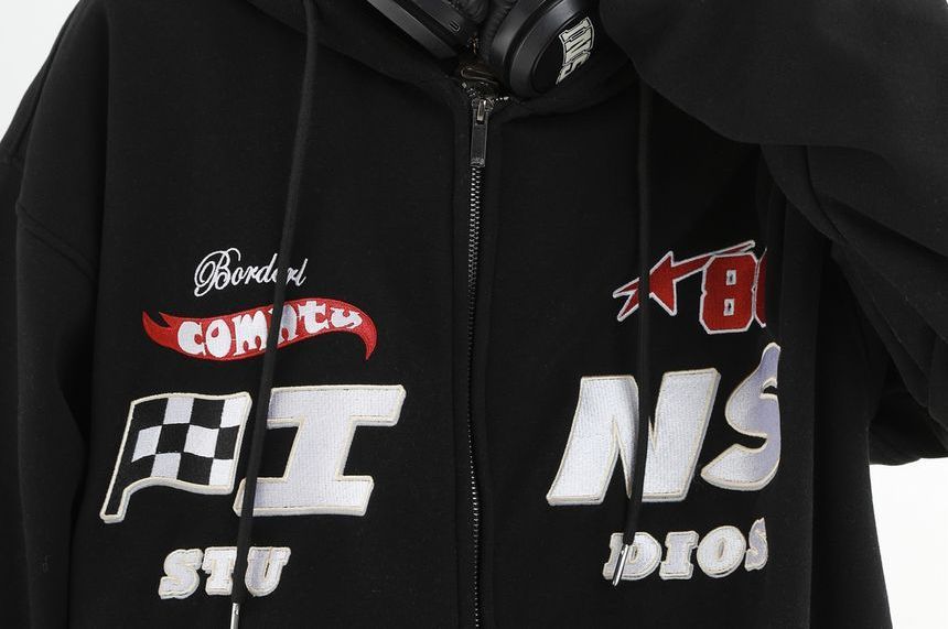Banash - Oversized hoodie met geborduurde letters en rits