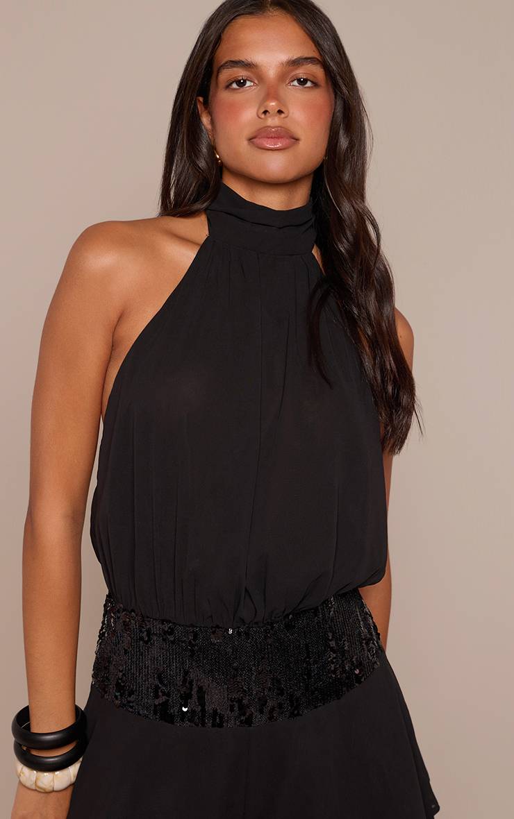 Noir Combi-short Fluide En Mousseline À Sequins Et Col Licou