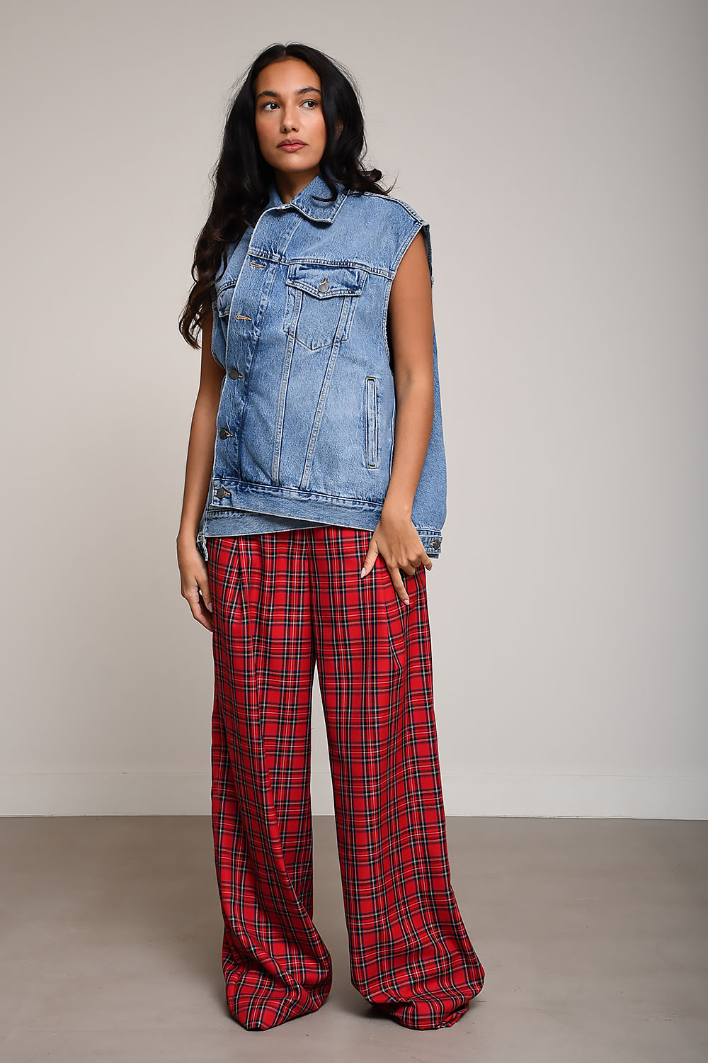 Janette denim sleeveless jacket