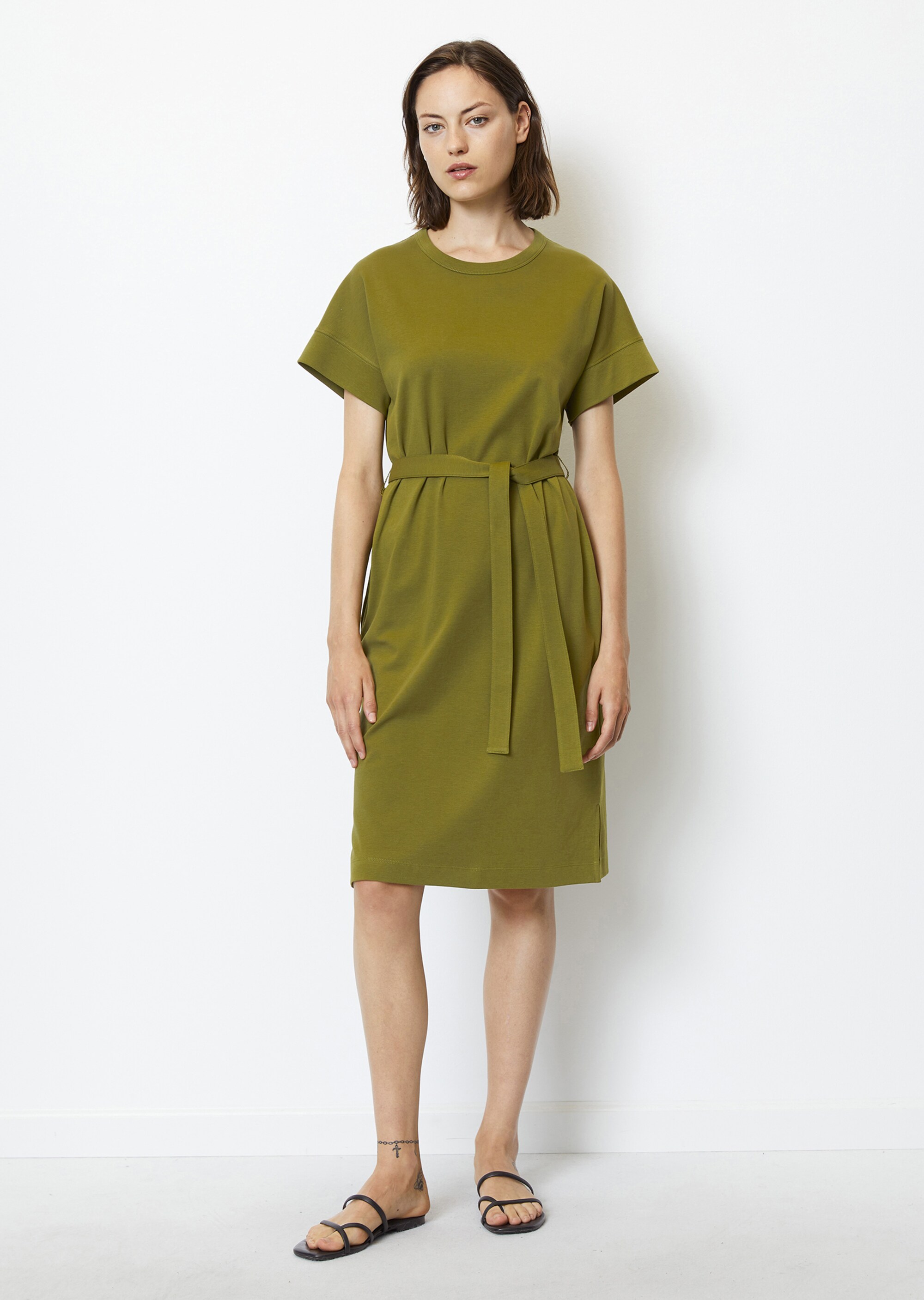 T-Shirt-Kleid mit Gürtel aus Interlock-Jersey
