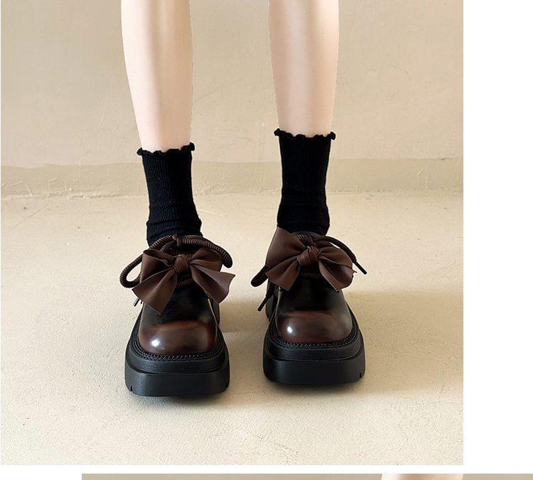 Vindler - Veterschoenen met plateauzool