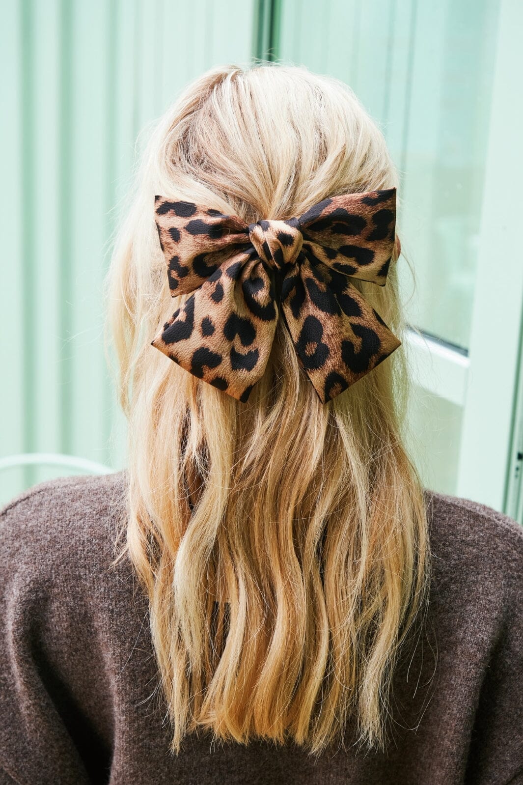 Neo Noir Bow Hair Clip leopard