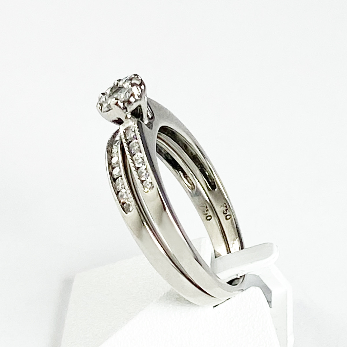 Bague d'occasion or 750 blanc diamants