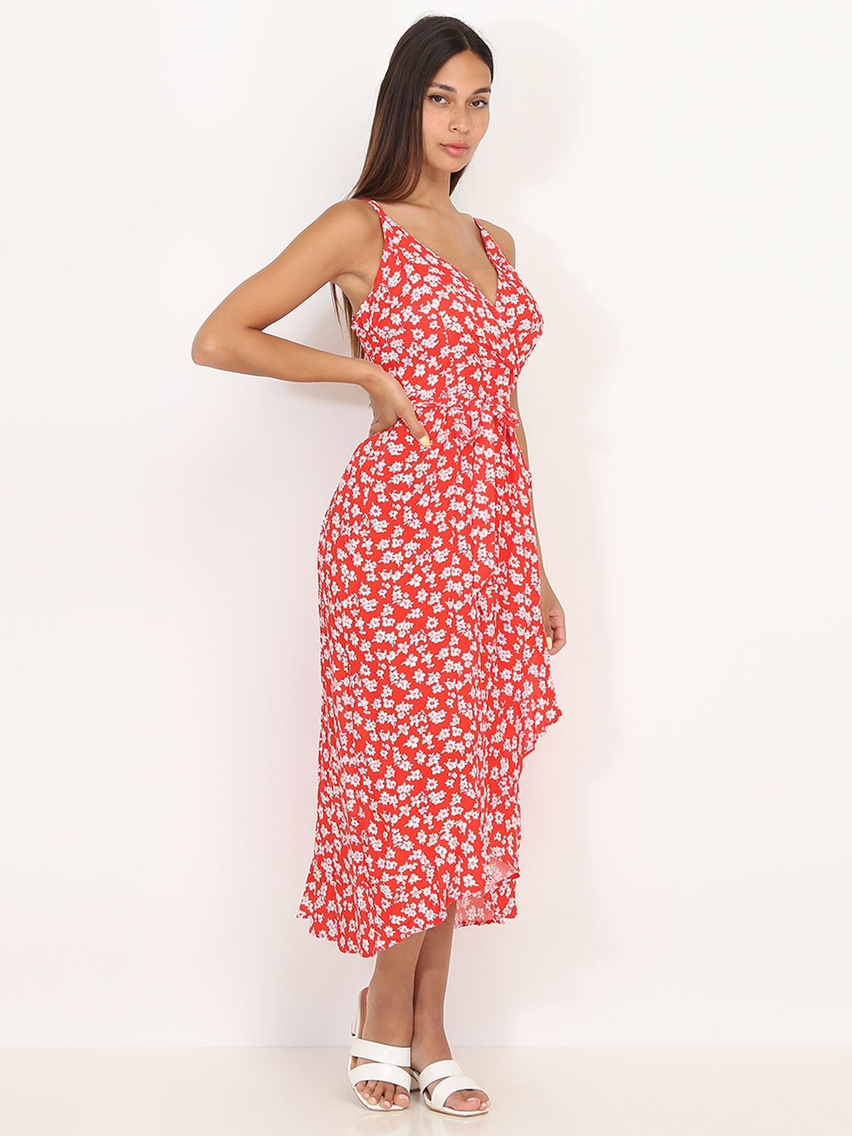Robe mi-longue à volants et petites fleurs- Rouge