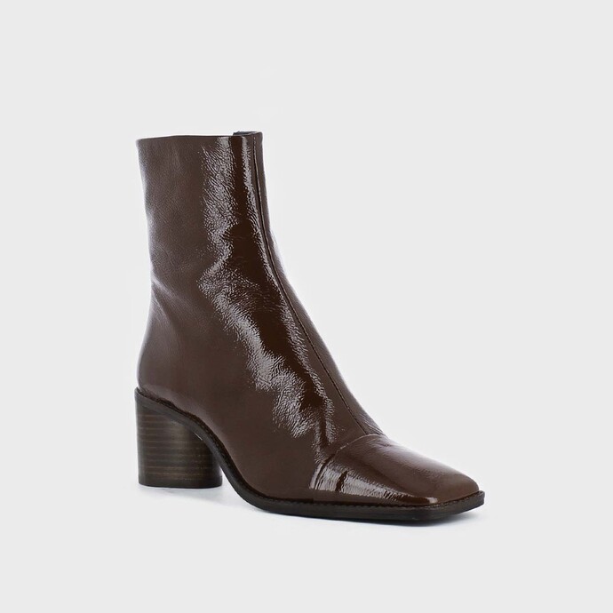 Bottines à talon  en cuir vernis marron