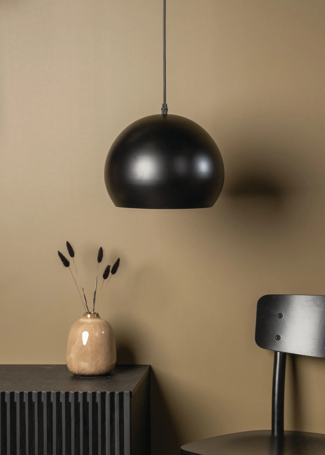 Taklampe svart - ø28x22,5 cm
