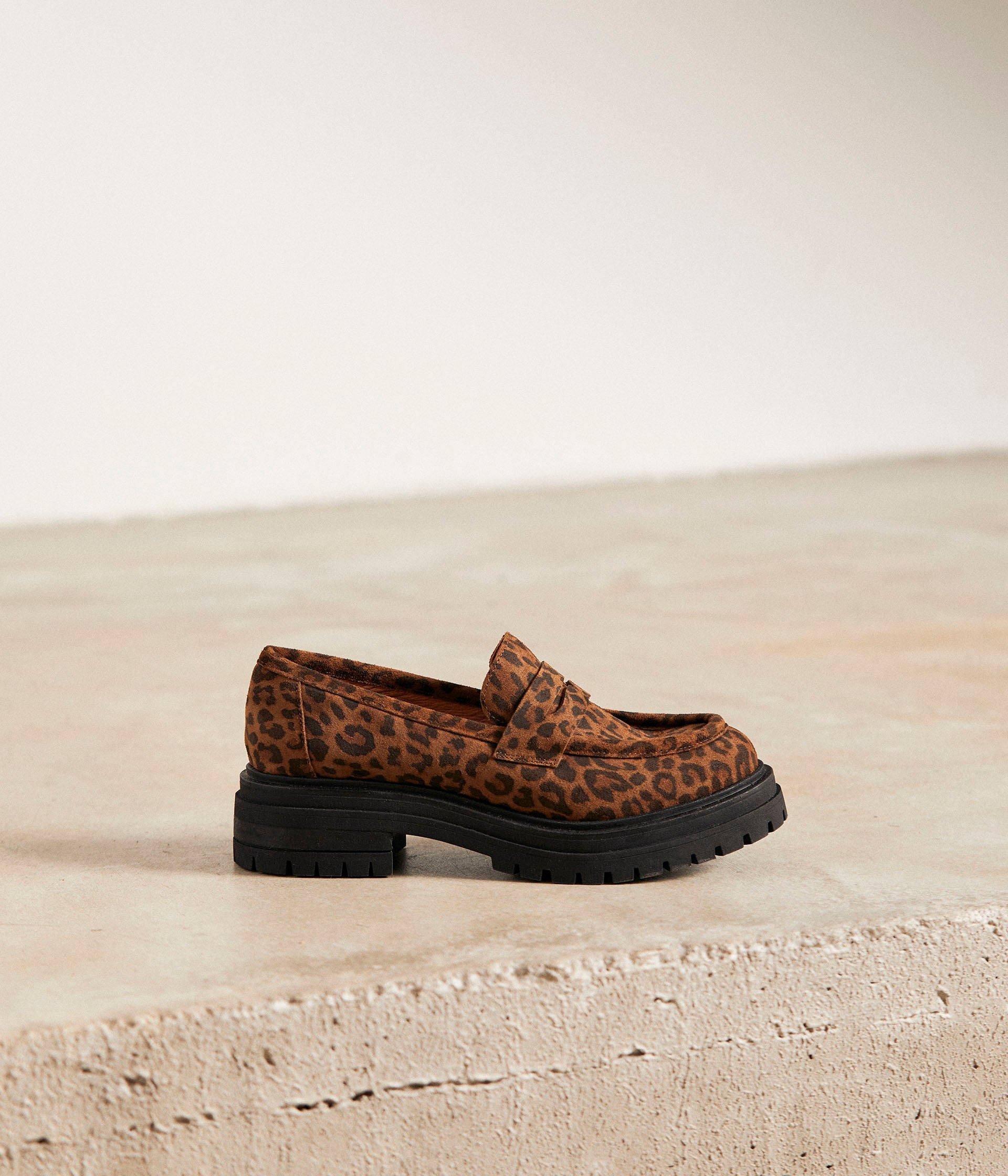 Mocassins crantés léopard Angelika