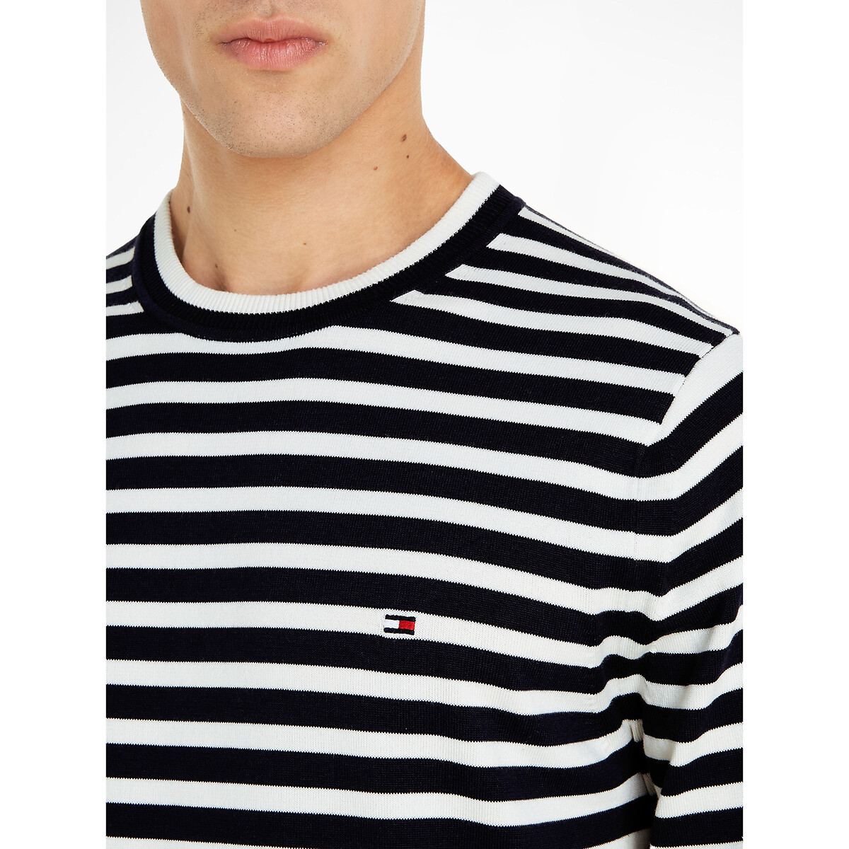 TOMMY HILFIGER<br>Suéter de gola redonda com logotipo bordado 1985