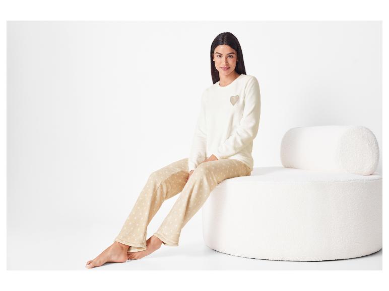 Pluche dames pyjama