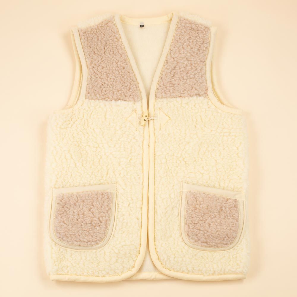 Moonrise dames bodywarmer wol Danica beige met knoopje