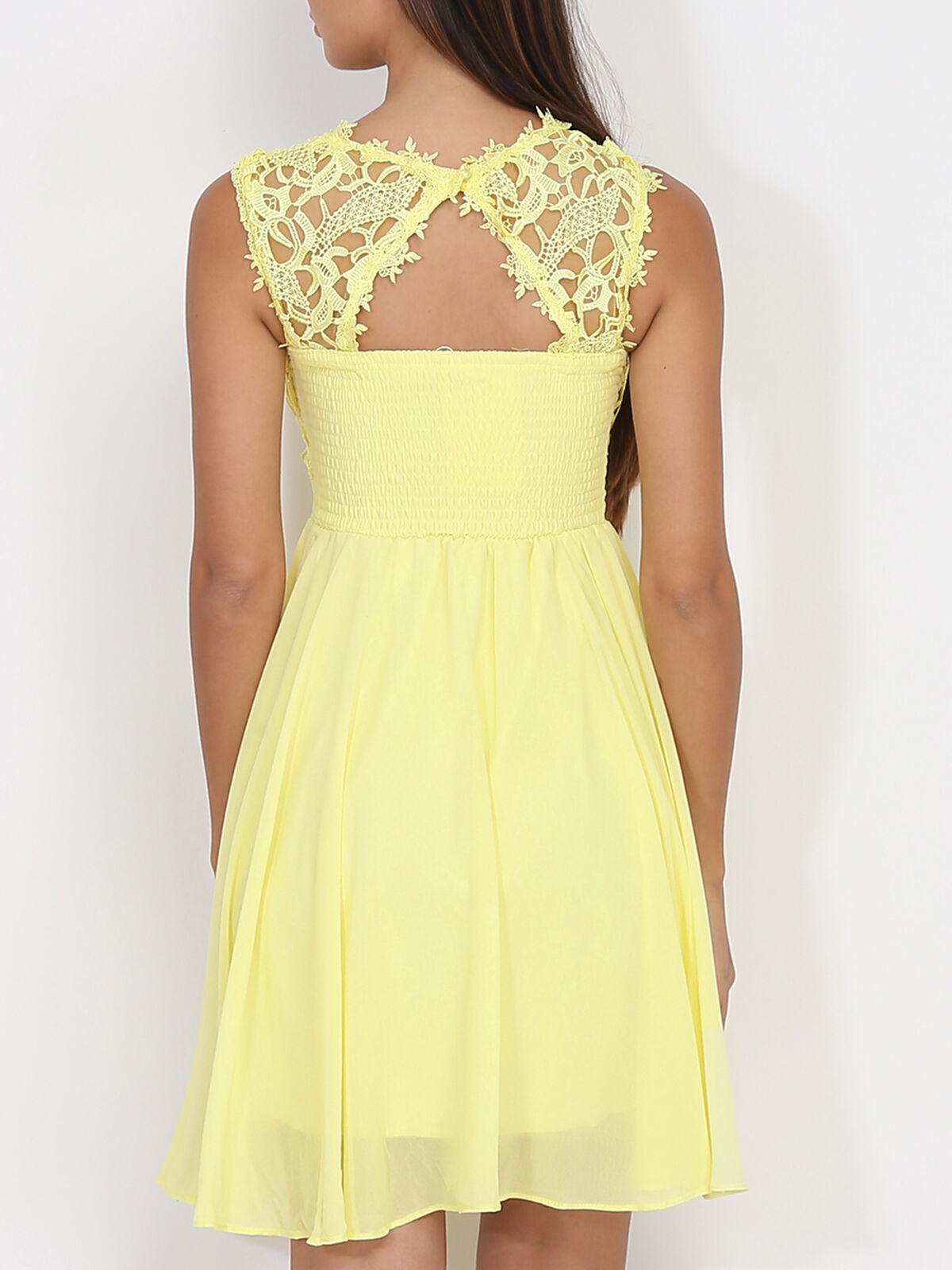 Robe jaune avec dentelle Jaune- Jaune