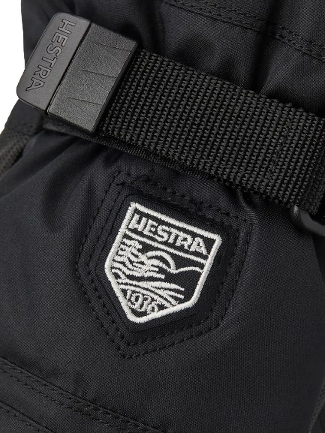 Hestra Gore-Tex Gauntlet Jr. Mittens | SkatePro