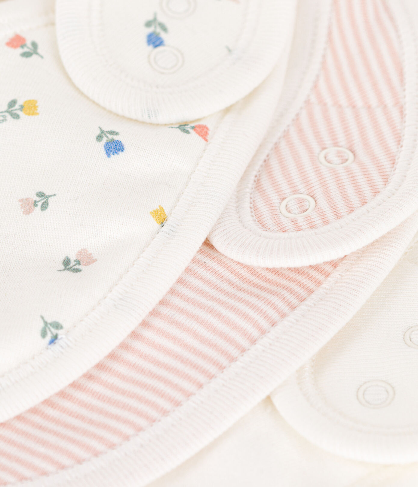 Lot de 3 bavoirs imprimés en coton