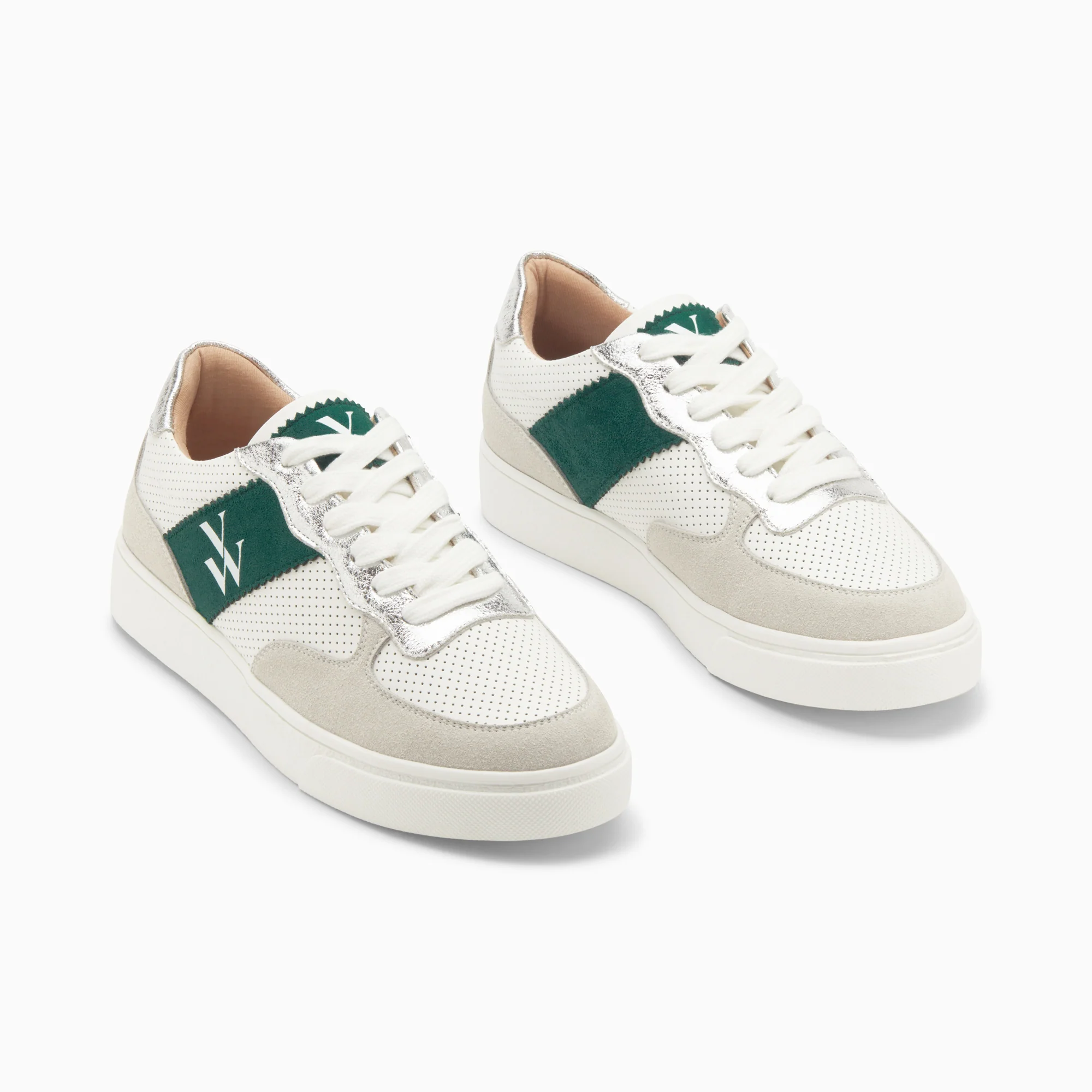 Sneakers-Baskets monogramme Flavie perforées gris et vert à lacets