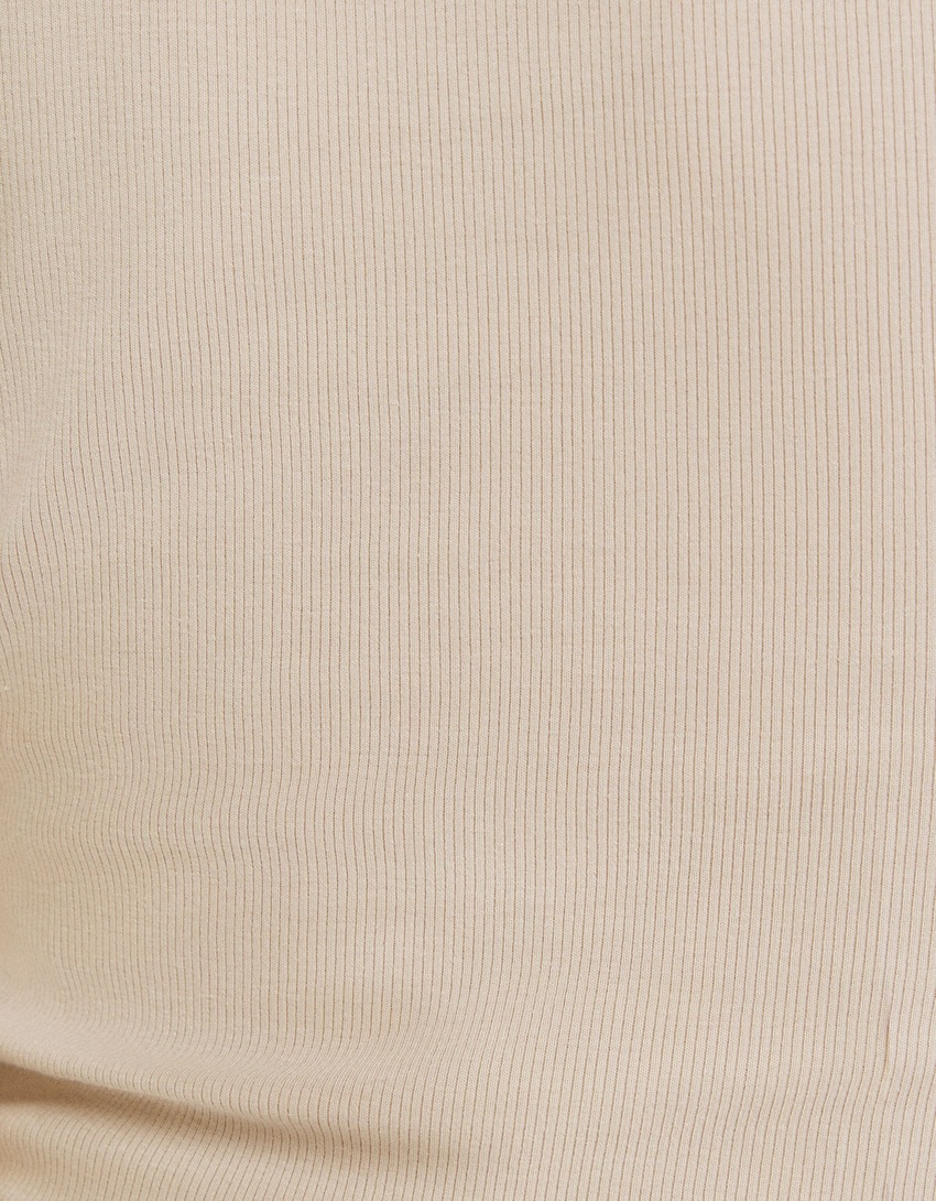 Camiseta canelada de manga curta