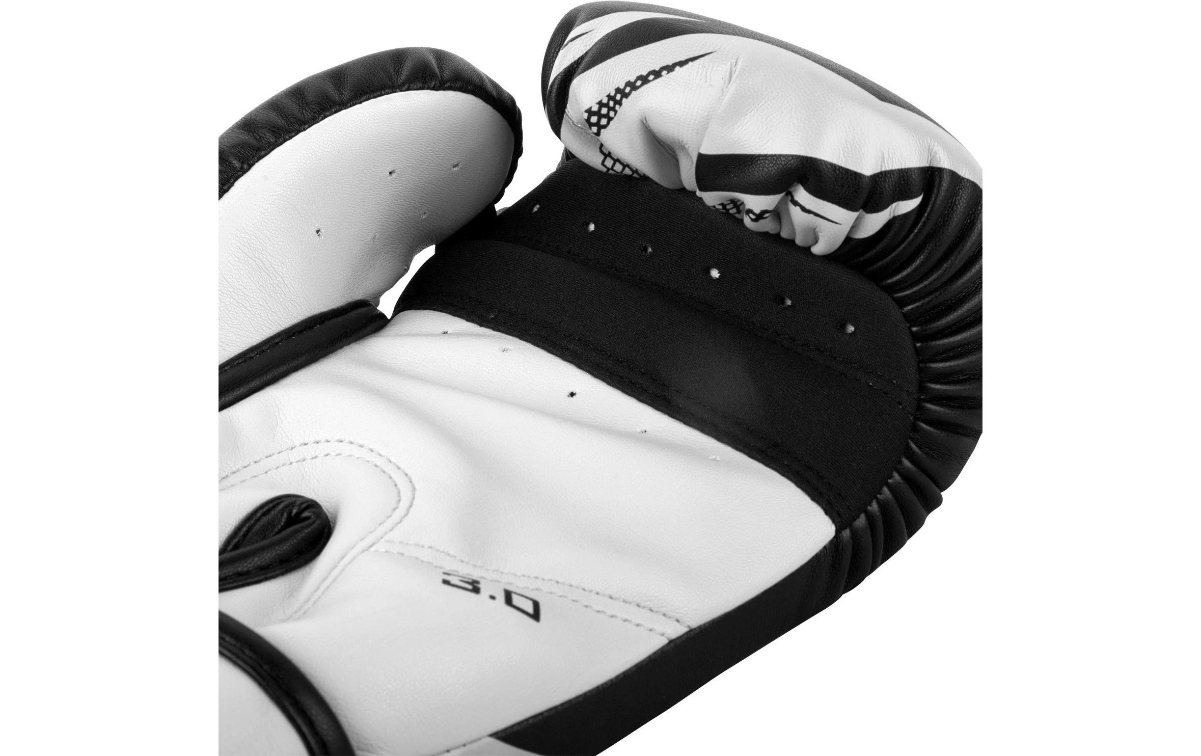 Challenger 3.0 Boxing Gloves Schwarz/Weiss, 16 ozBoxhandschuhe