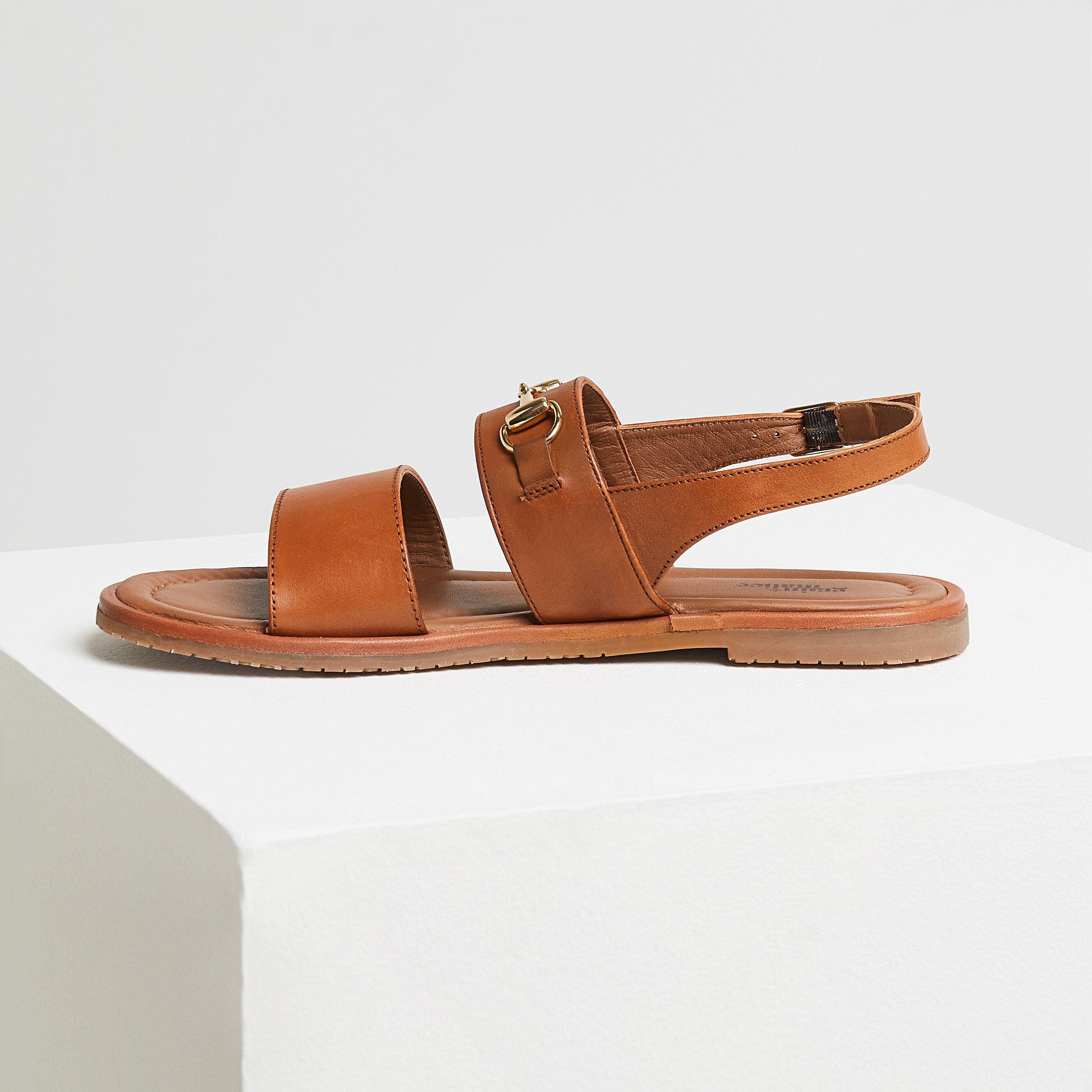 Sandales plates en cuir femme - CAMEL