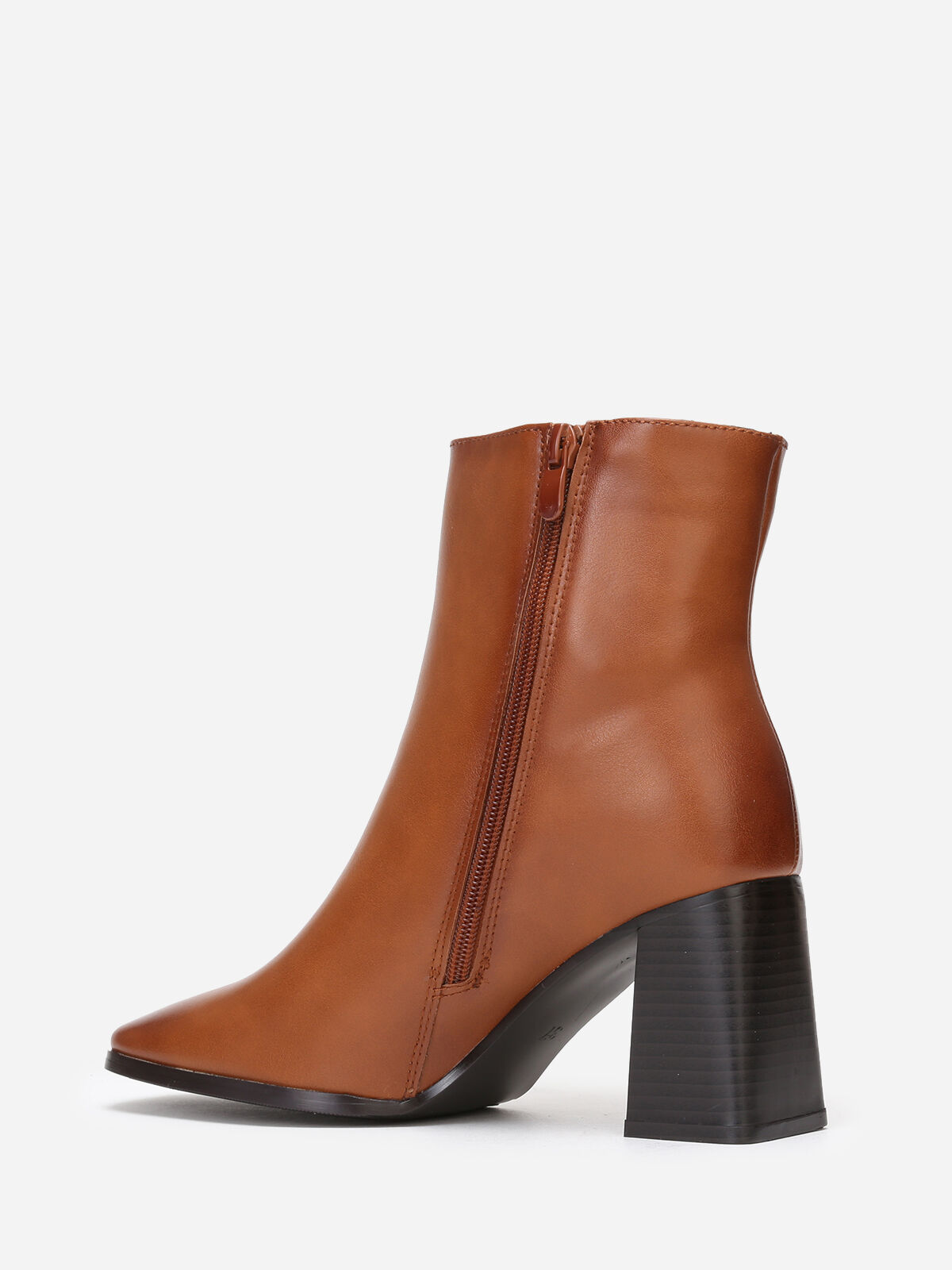 Bottines à bout carré et large talon- Camel