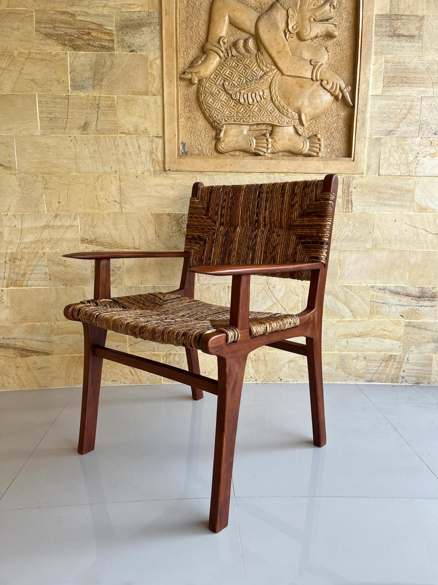 Stuhl 'Sriyk', Teak und Bananenfaser, B 62 cm, H 86 cm, L 57 cm von fischer's lagerhaus