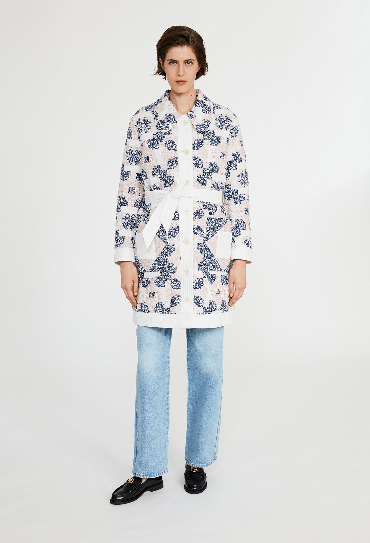 Manteau matelasse &agrave; motifs patchwork