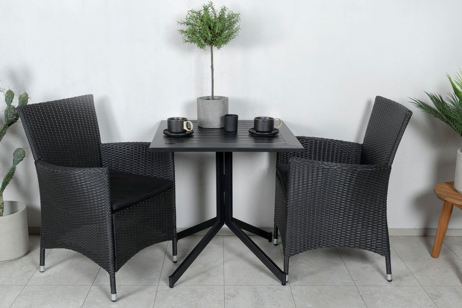 Way tuinset, tafel 70x70cm en 2 stoelen, opvouwbaar, zwart. 70 x 70 x 72 cm