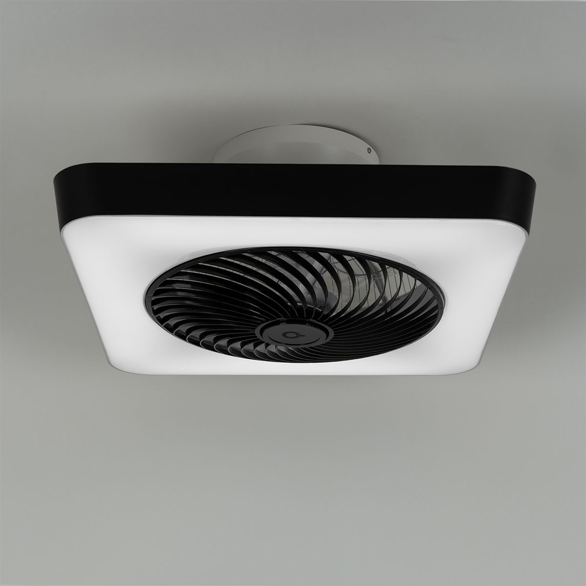 Smart plafondventilator vierkant zwart incl. LED dimbaar - Climo