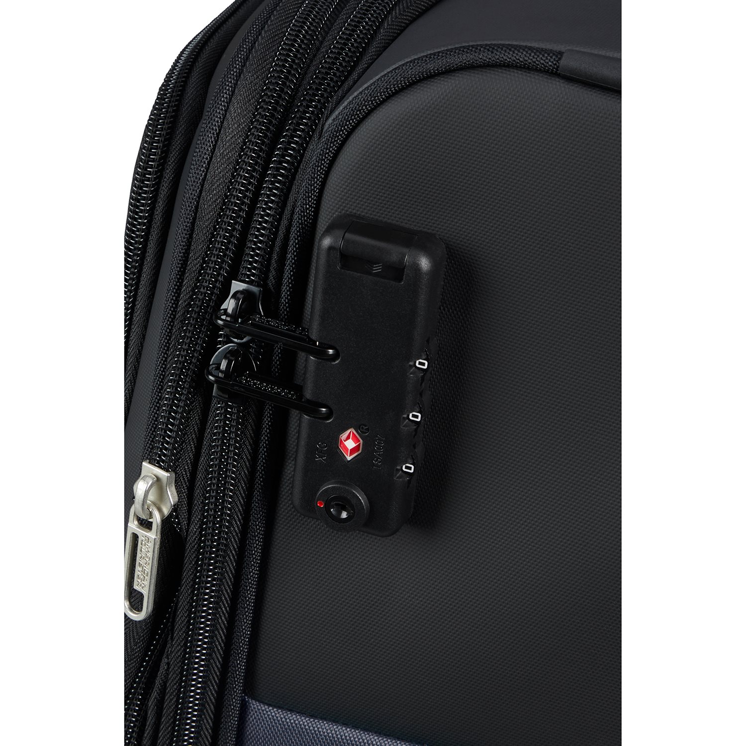 American Tourister Daring Dash Spinner S EXP black/grey