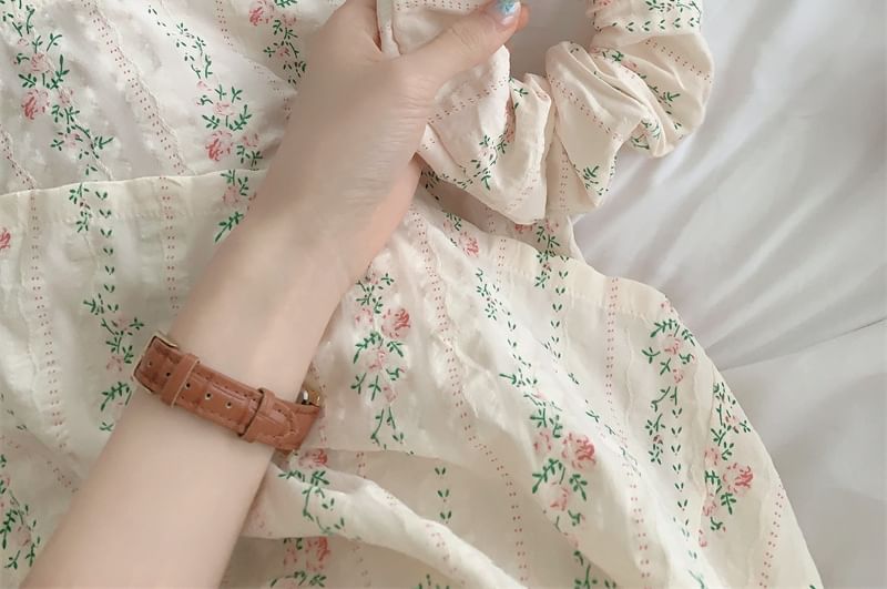 Tanee - Pyjamajurk met pofmouwen en bloemenprint / Pyjamashirt / Shorts / Broek / Set