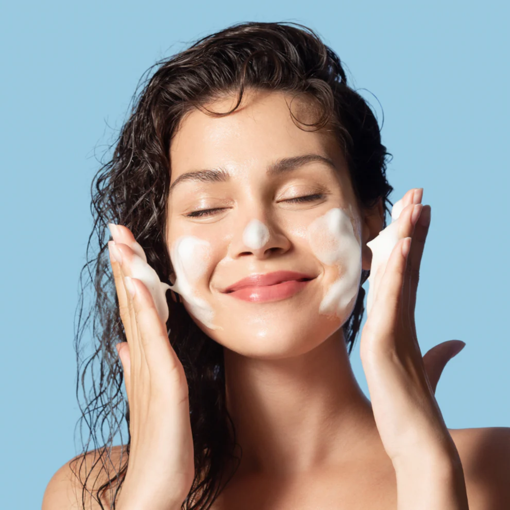 FREE! Organics  Gentle Cleansing Foam, 150 ml