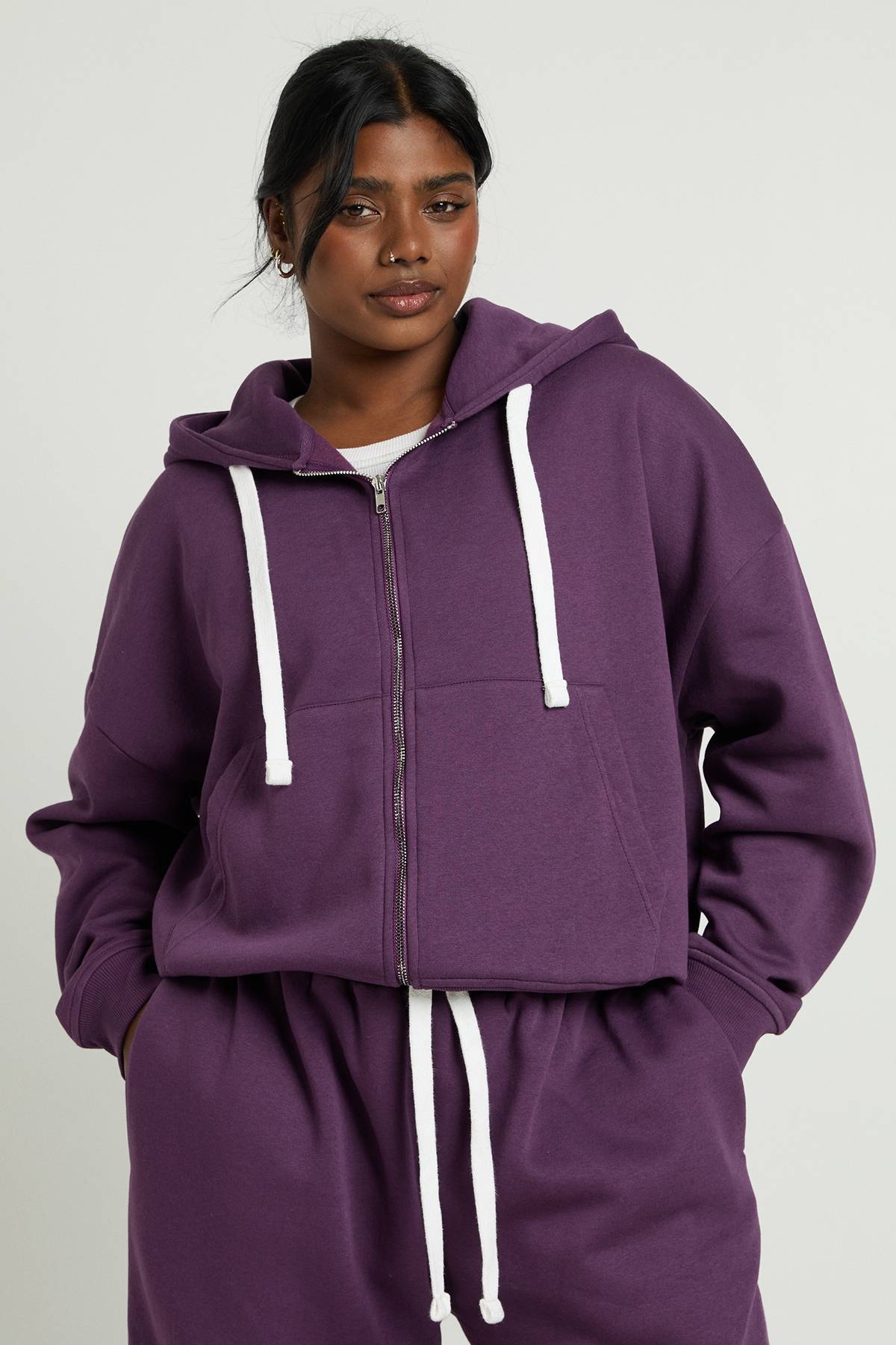 boohoo Sweat à Casynthétiqueche Zippé Grande Taille avec Cordon Contrastant