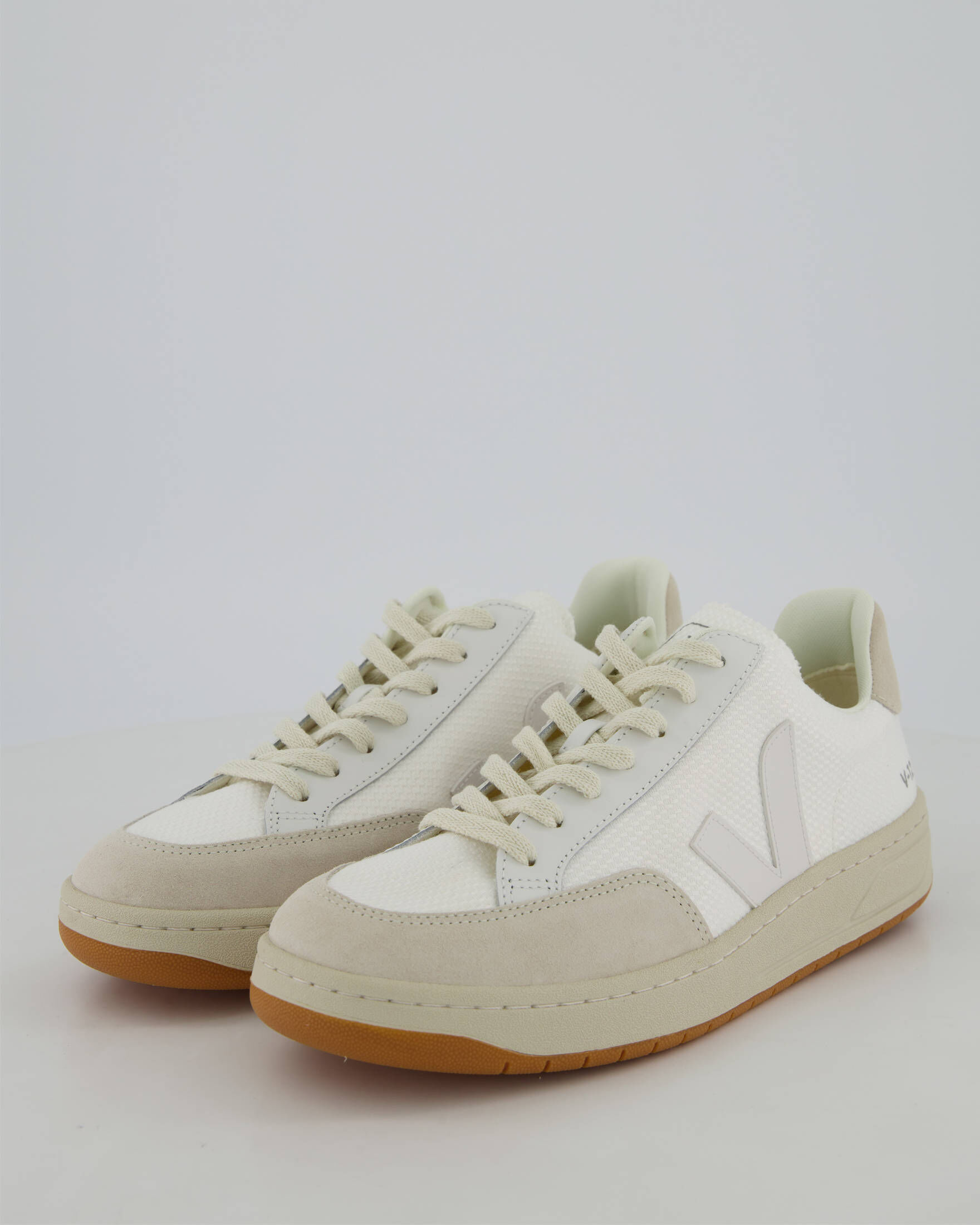 Veja| Herren Sneaker V-12 B-MESH