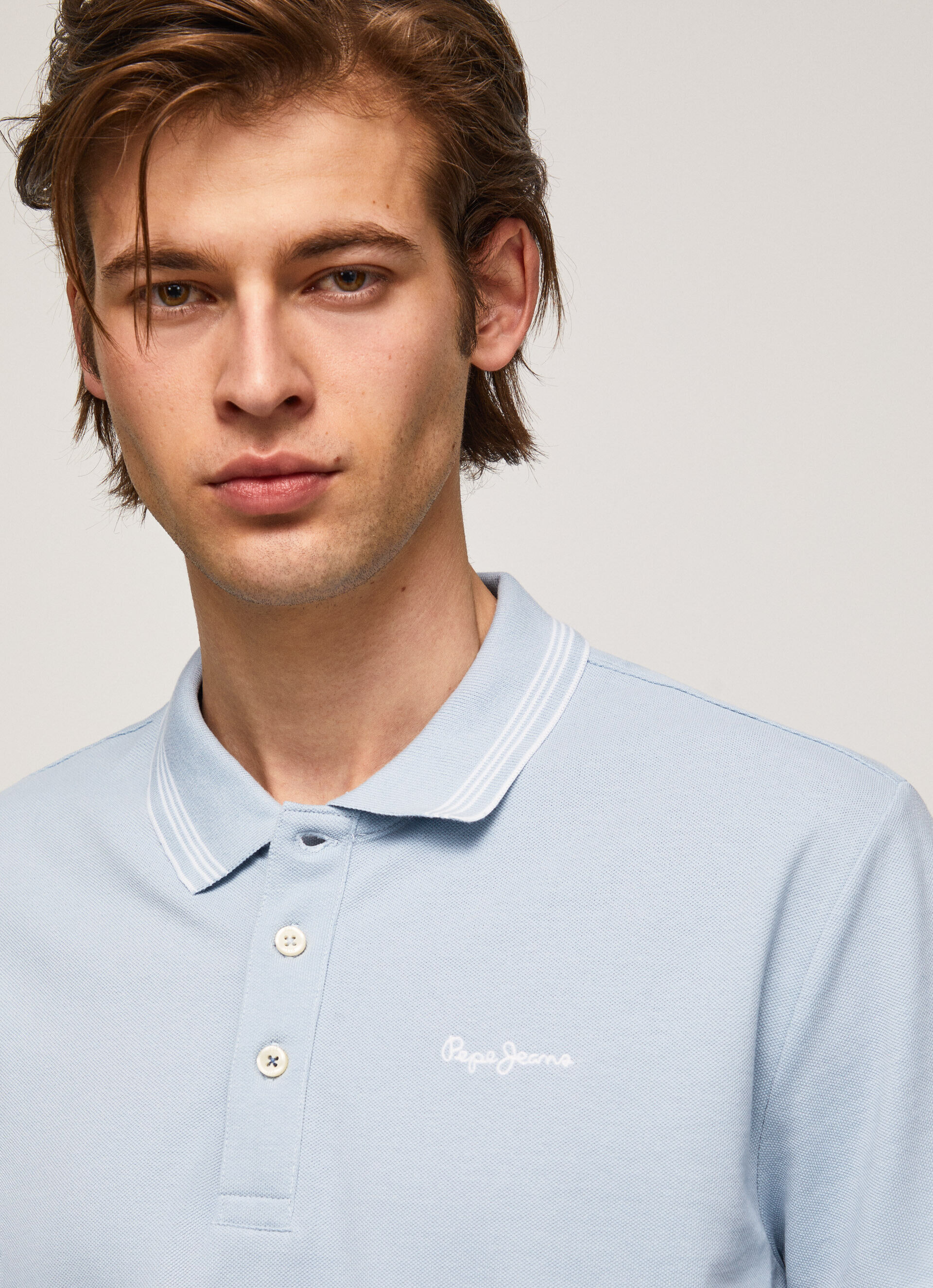 Camisa polo de algodão piqué com logotipo bordado - azul claro