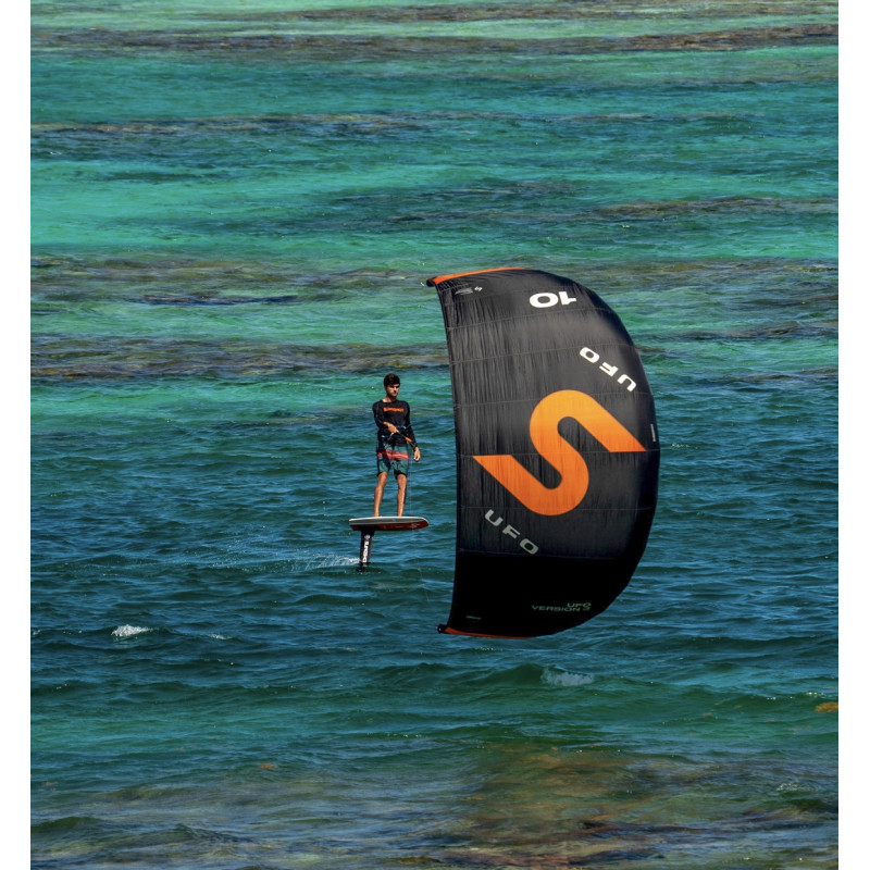 AILE DE KITESURF SLINGSHOT UFO V3 2024