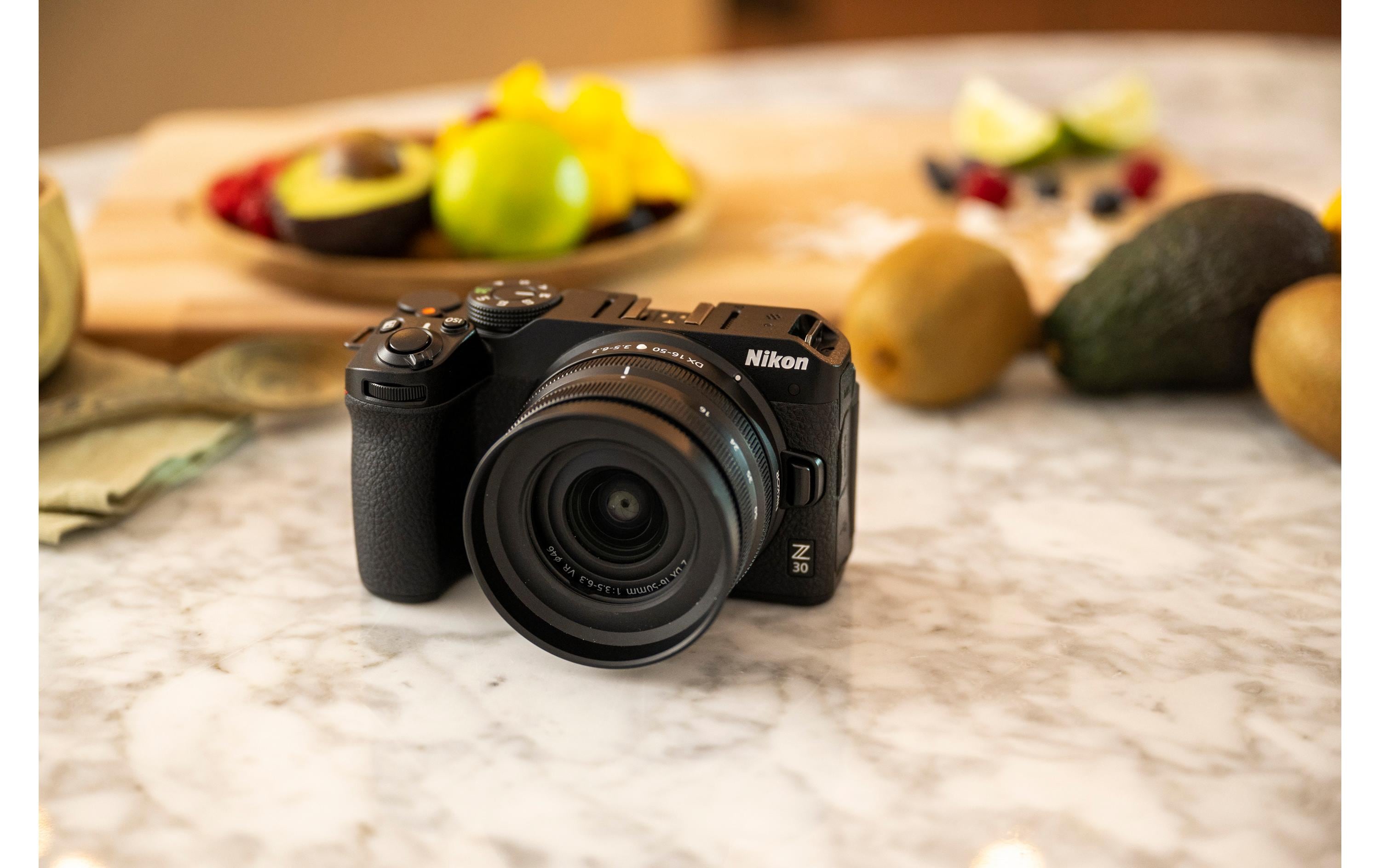 Fotokamera Z30 BODY<br>Spiegelloser Fotoapparat mit erstklassiger Bildqualität – Die neue Welt des Vloggens