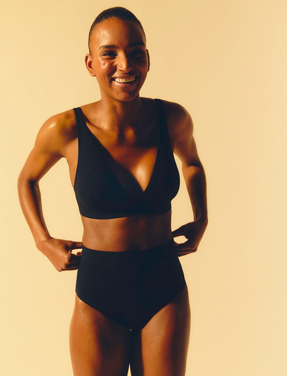 Haut de maillot de bain triangle sans armatures paddé - noir