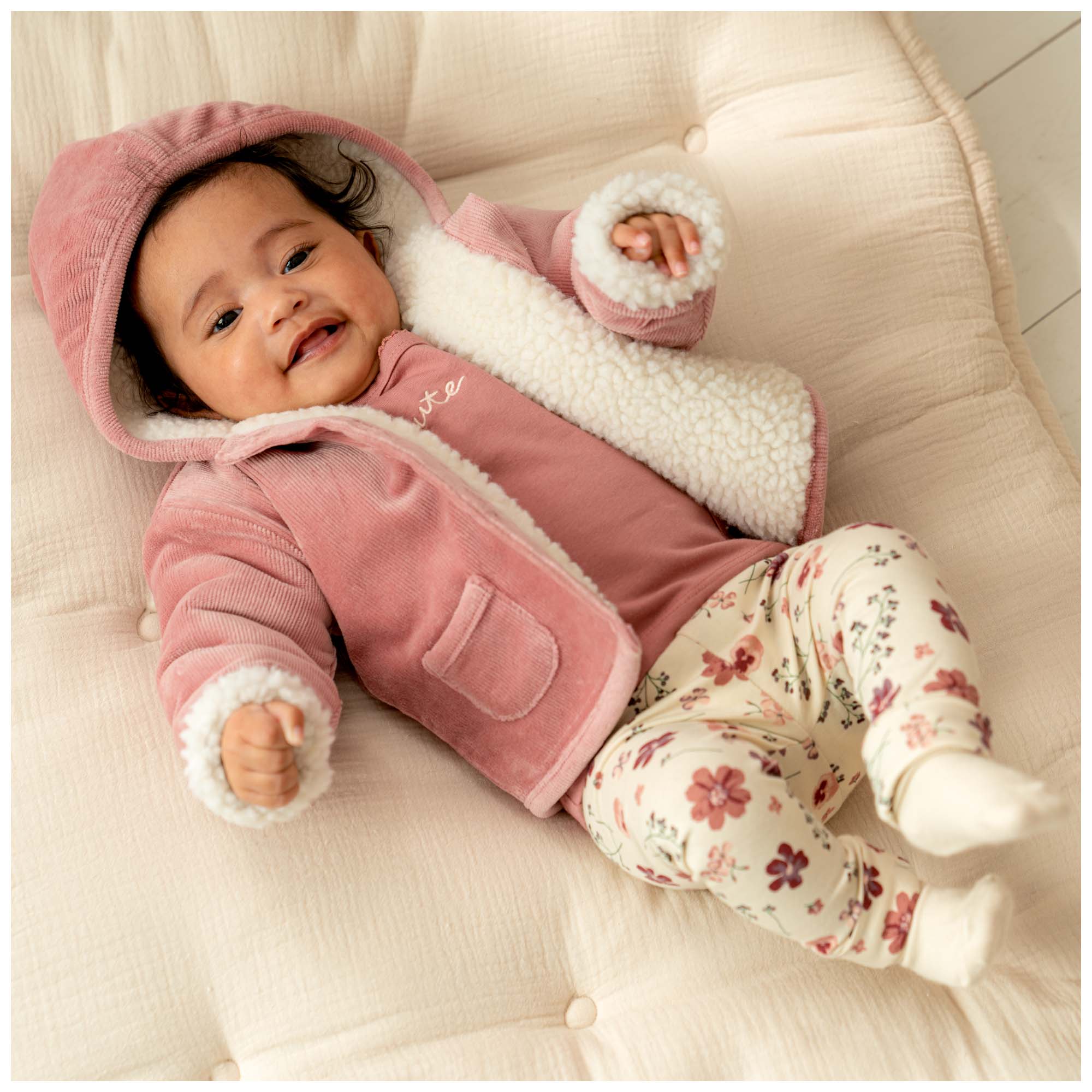 Prénatal newborn jas rib velours lange mouwen effen roze