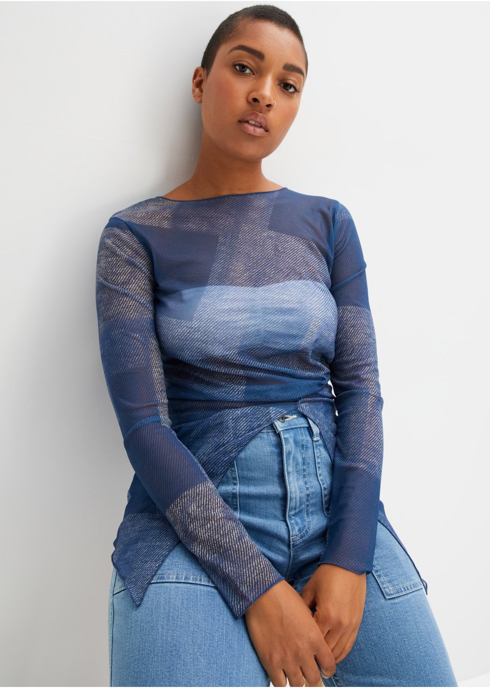 T-shirt en mesh asymétrique
