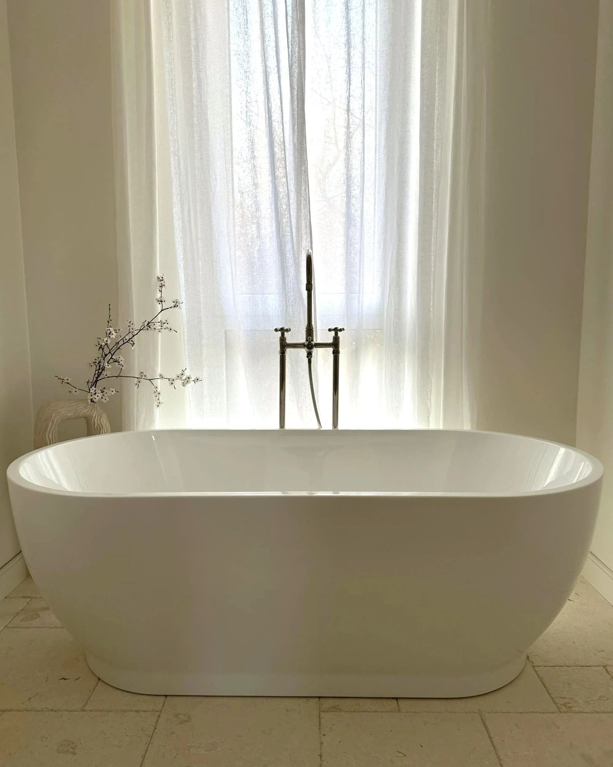 Vrijstaand bad LEVERA 170 x 78 cm Wit