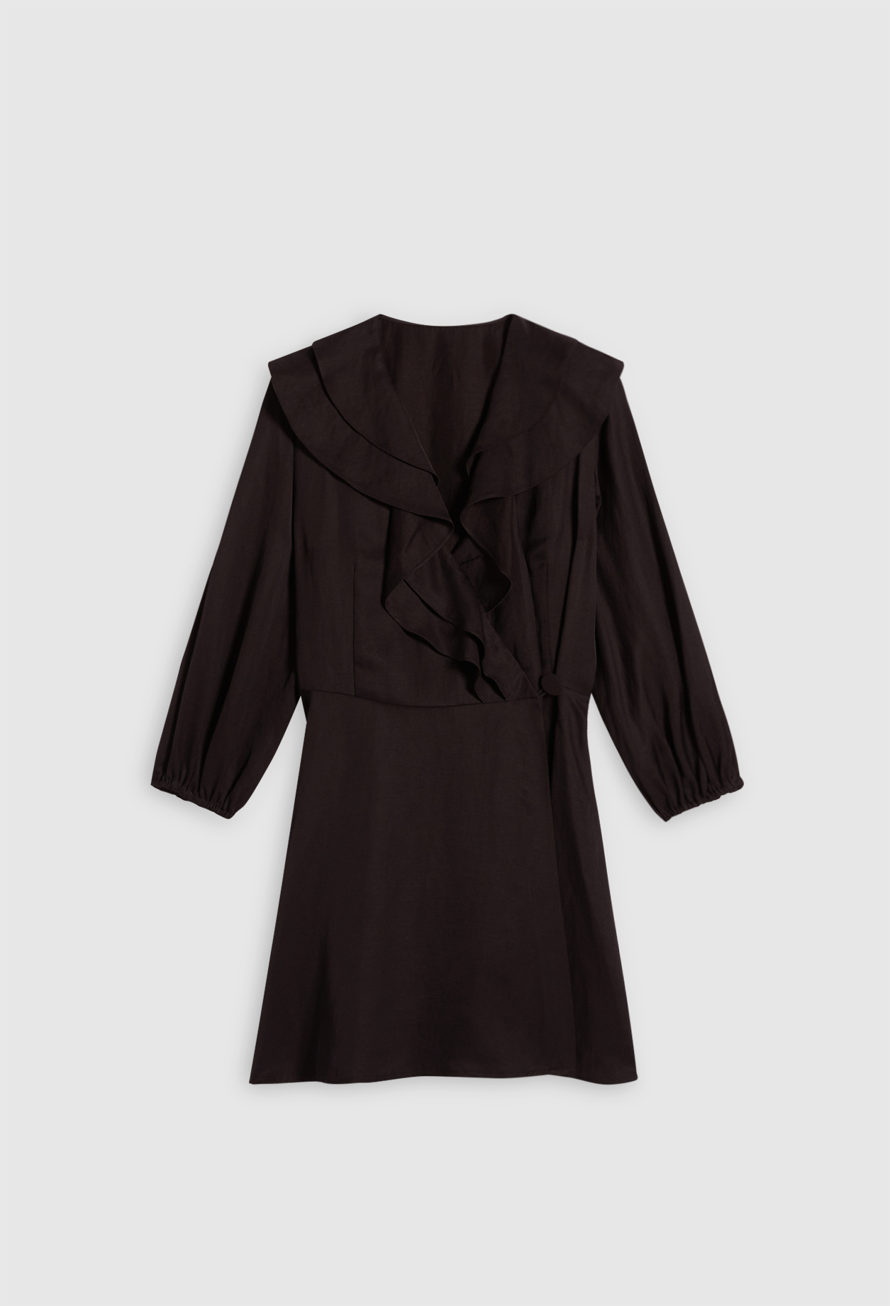 Robe courte &agrave; volants