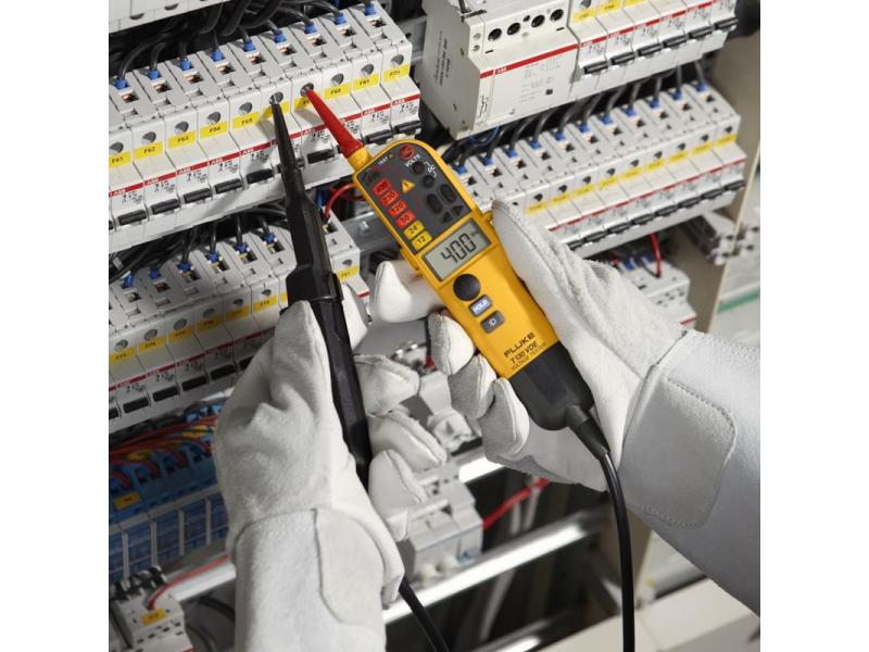 Fluke Spannungsprüfer T130 VDE max. 690 V ac/dc Spannungsprüfer