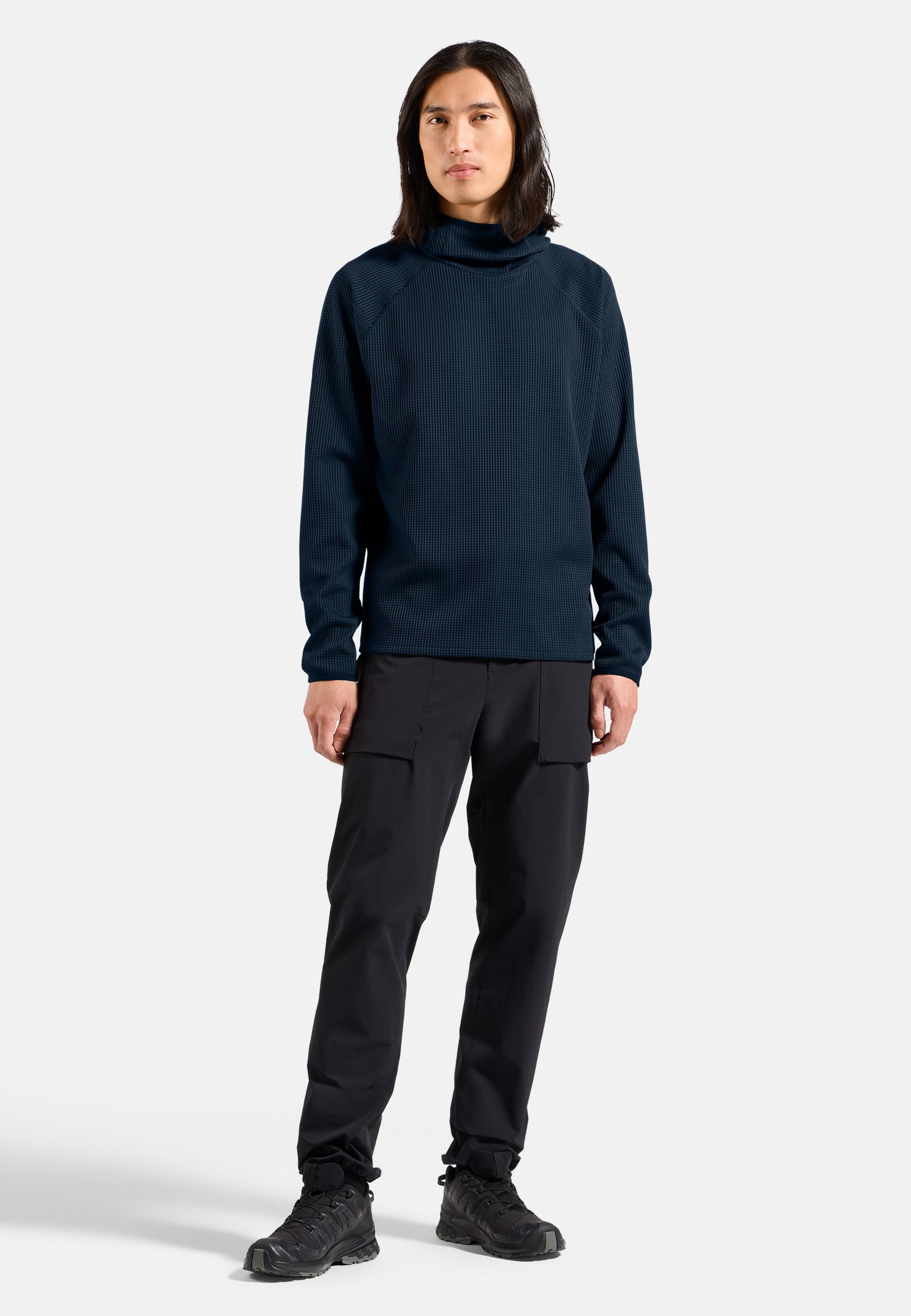 Cubic Multisport Mid Layer mit Kapuze in dark sapphire