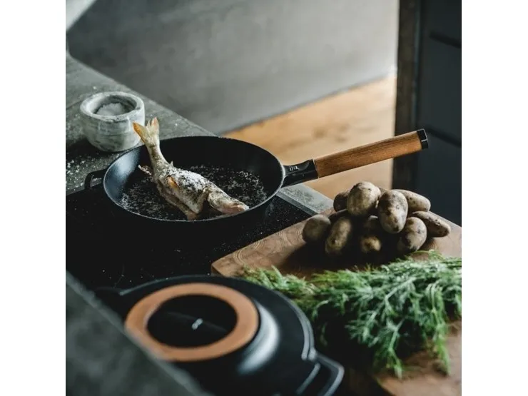 Fiskars 1026569, Rund, Gryde til alle formål, Sort, 270 °C, Støbejern, Keramisk, Gas, Halogen, Induktion