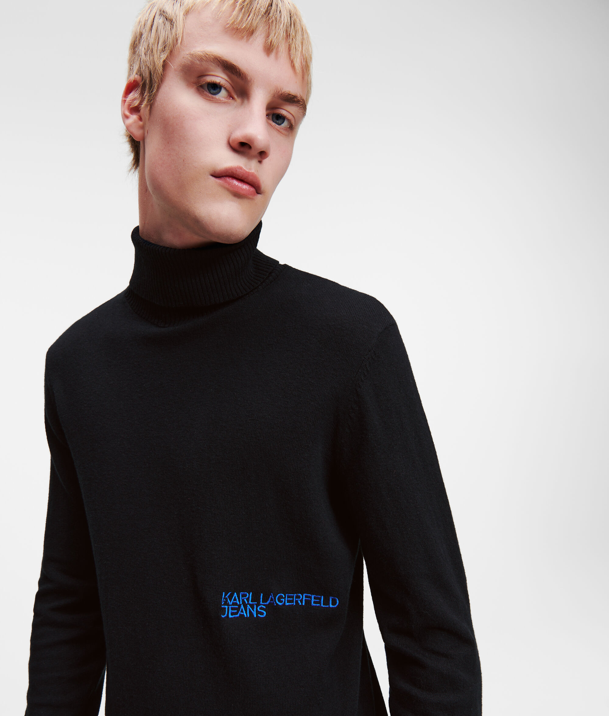 PULL COL ROULÉ LÉGER KLJ