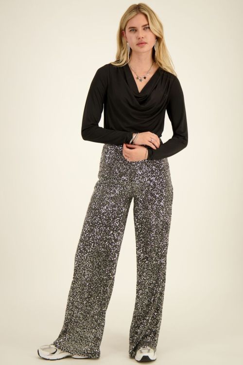 Zwarte body met waterval hals
