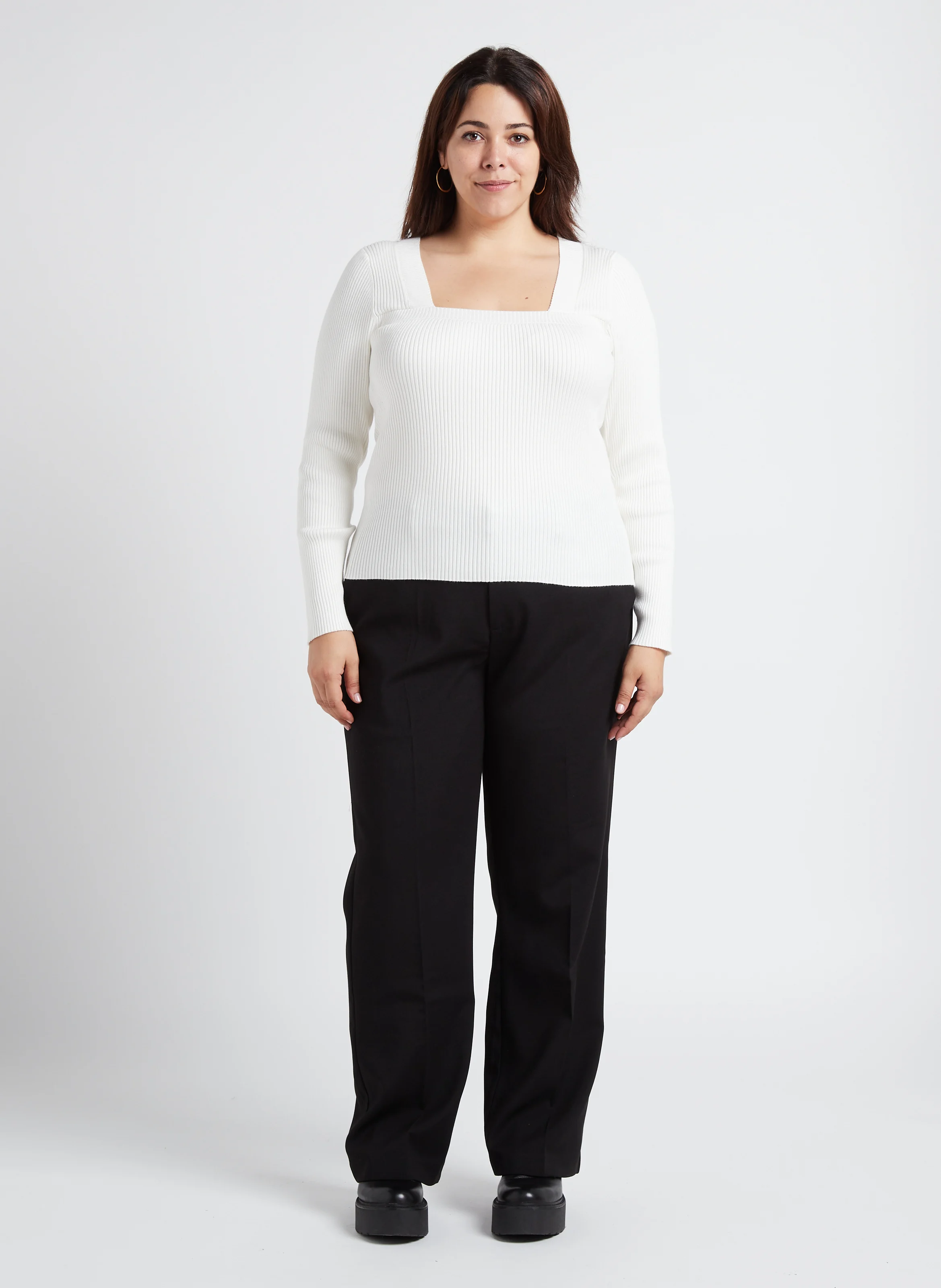 Top moulant col carré| Blanc