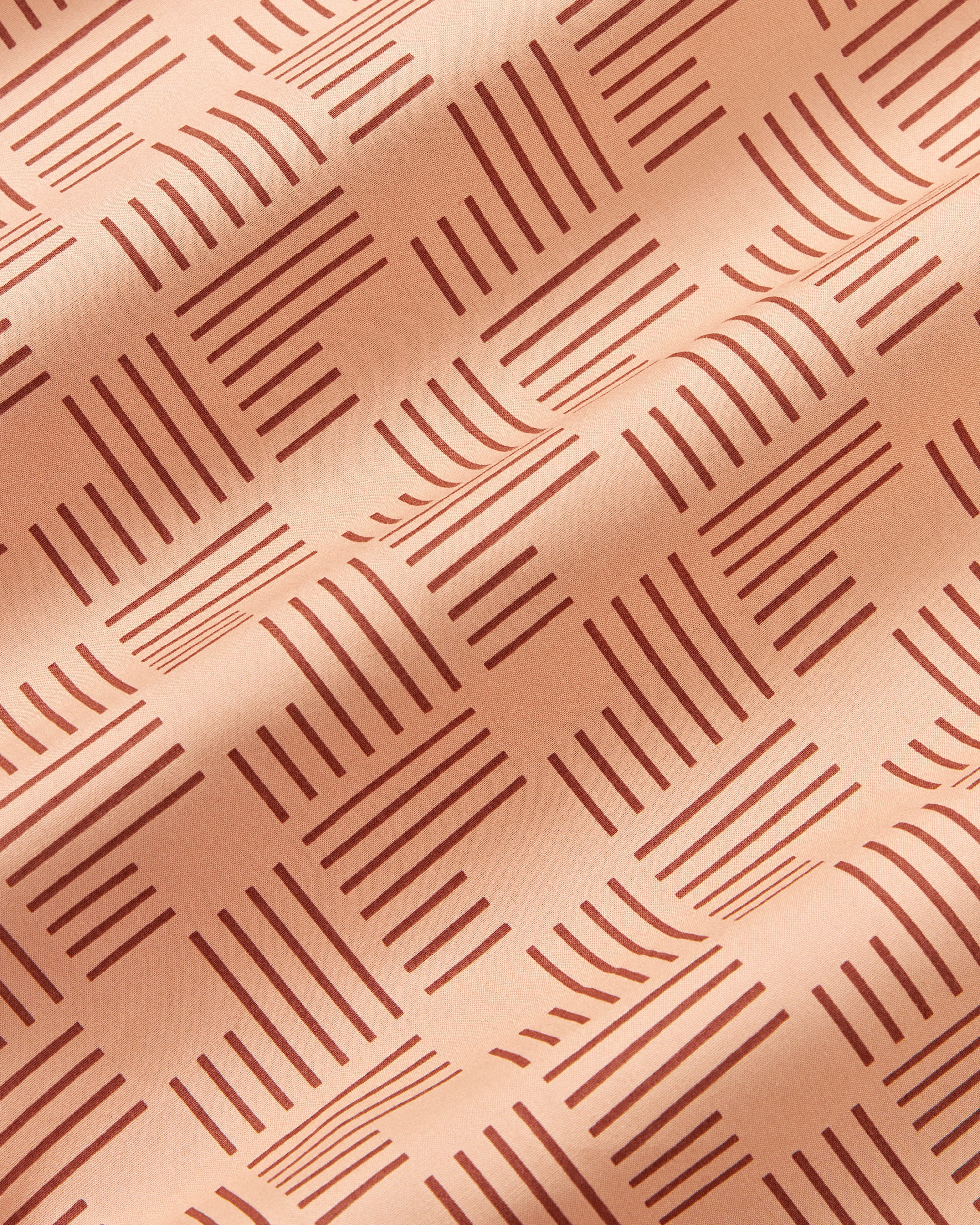 Katoenen perkal kussenhoes Inki met geometrische print