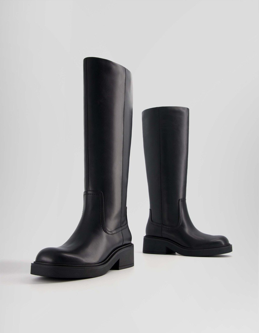 Botas básicas sem salto