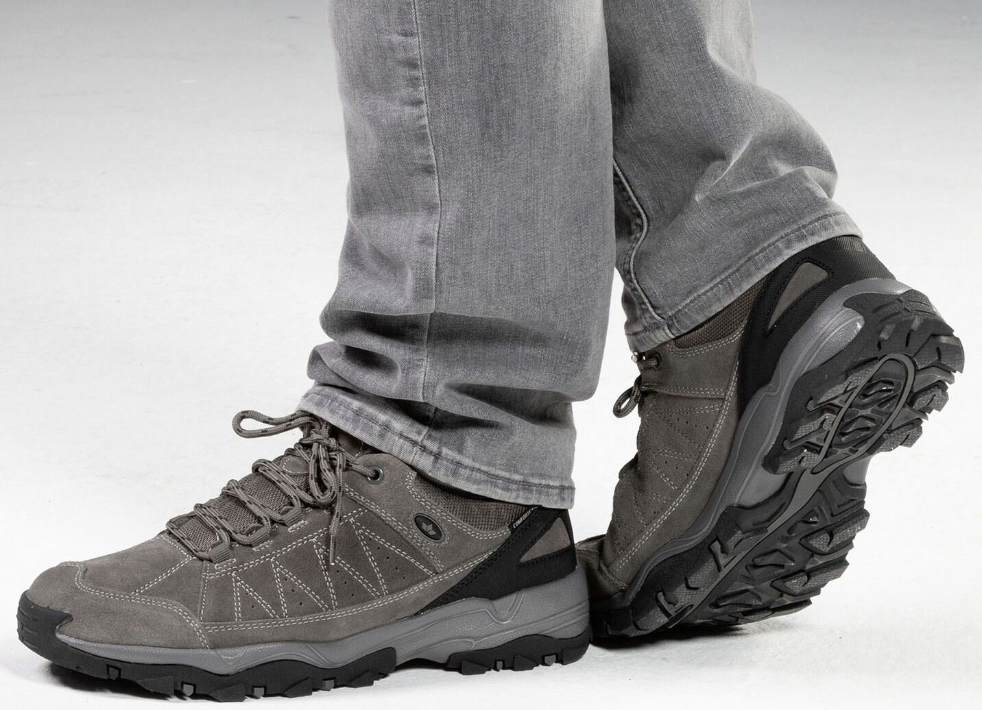 Atmungsaktive Herren-Schnürschuhe, mit herausnehmbarem Fussbett